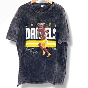 Jayden Daniels Washington Commanders Football Graphic T Shirt Mens XL Grunge NFL